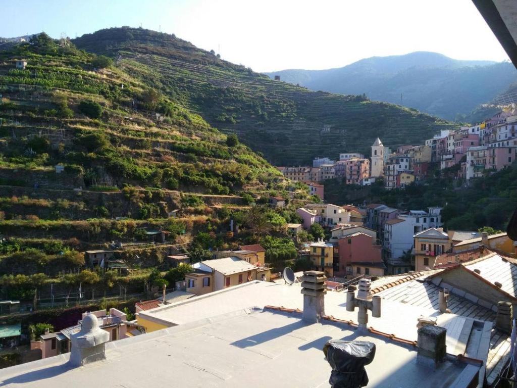Casa Di Mezzo By Arbaspaa Manarola Exteriör bild