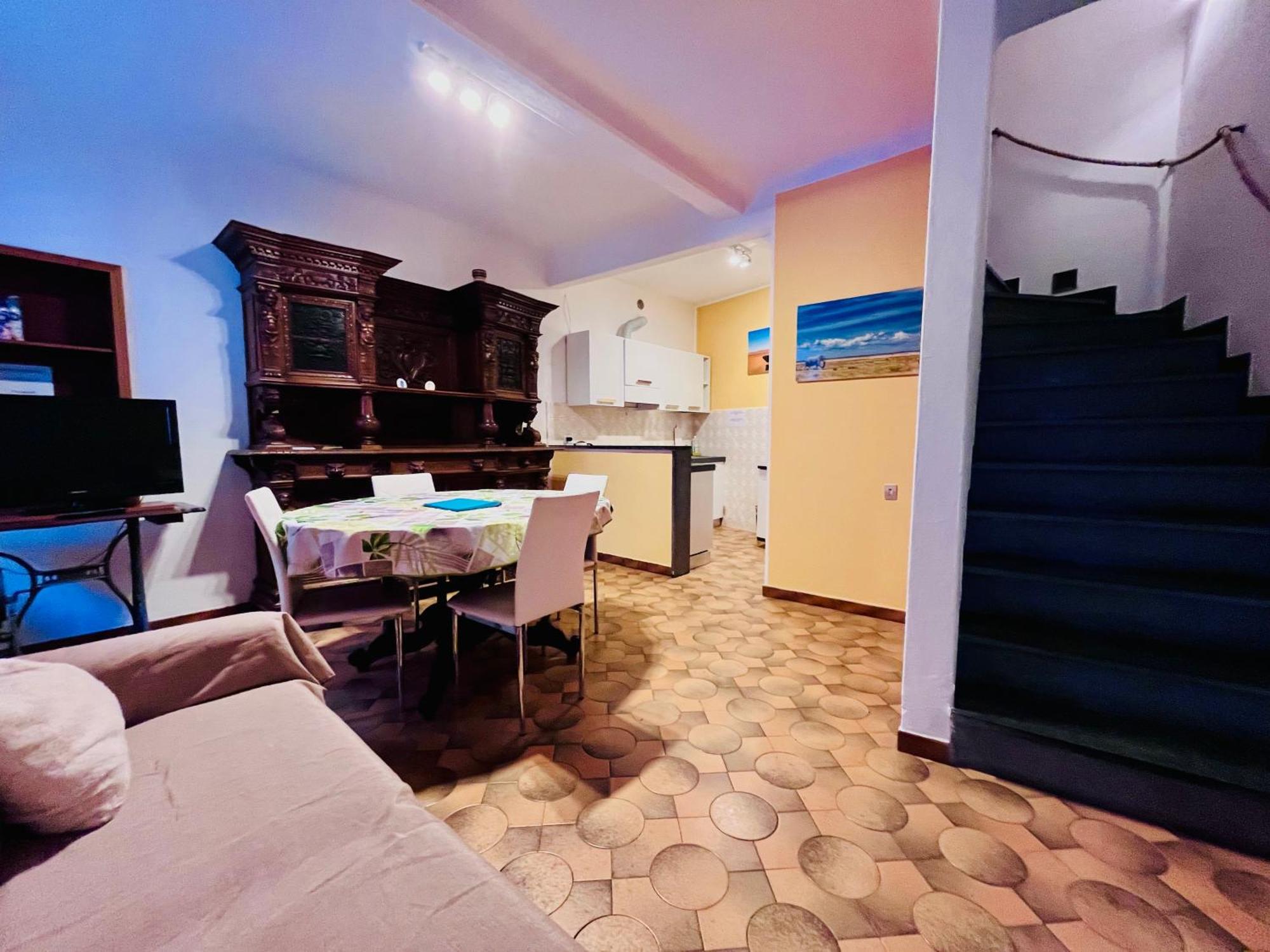 Casa Di Mezzo By Arbaspaa Manarola Exteriör bild